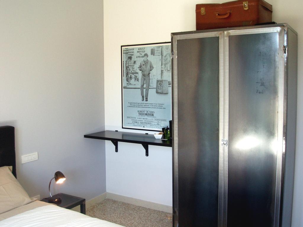 B&B La Porta Rossa 노알레 객실 사진
